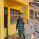 Gotong Royong Ciemas Bersihkan Lumpur Banjir, Camat