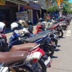 Dinas Perhubungan (Dishub) Kota Sukabumi menargetkan Pendapatan Asli Daerah (PAD) dari sektor retribusi parkir sebesar Rp1,4 miliar pada 2025.