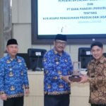 Bupati Sukabumi, H. Asep Japar, memimpin rapat koordinasi penanganan bencana, arus mudik, dan ketersediaan pangan