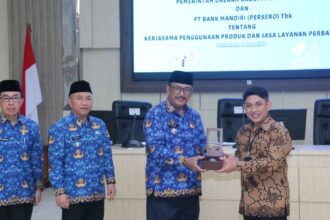 Bupati Sukabumi, H. Asep Japar, memimpin rapat koordinasi penanganan bencana, arus mudik, dan ketersediaan pangan