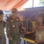 Patroli Ramadan di Palabuhanratu, Kabupaten Sukabumi, berujung penertiban anak punk yang kerap mangkal di traffic light