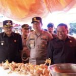 Ketua DPRD Kabupaten Sukabumi, Budi Azhar Mutawali, bersama Bupati Asep Japar dan Forkopimda