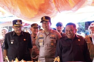 Ketua DPRD Kabupaten Sukabumi, Budi Azhar Mutawali, bersama Bupati Asep Japar dan Forkopimda
