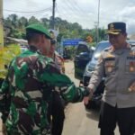 Kapolres Sukabumi, AKBP Samian, meninjau kesiapan Pos Pengamanan (Pos Pam) Operasi Ketupat Lodaya 2025 di Exit Tol Bocimi Seksi 3