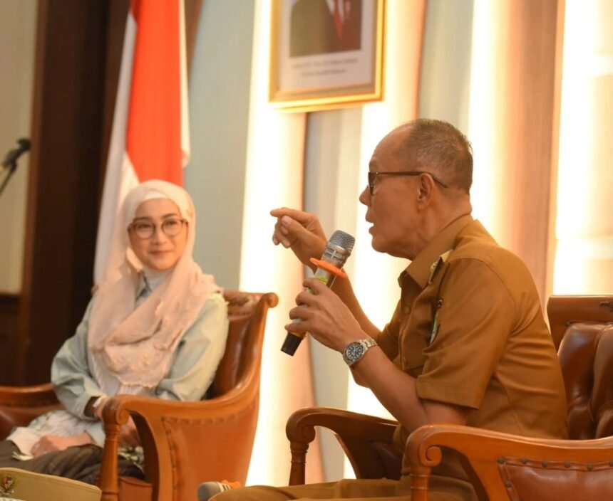 Wali Kota Sukabumi H. Ayep Zaki menerima kunjungan anggota DPR RI Fraksi PAN Desy Ratnasari