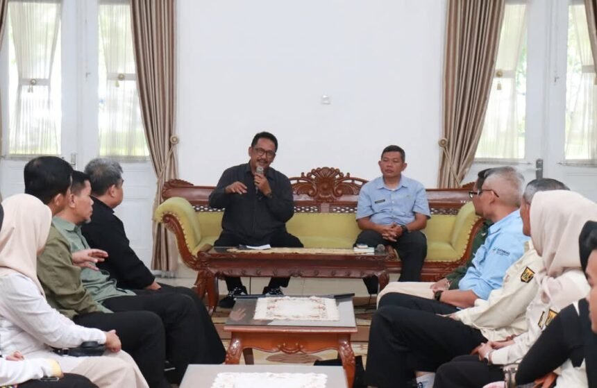 Bupati Sukabumi H. Asep Japar menegaskan komitmennya memperkuat upaya perangi HIV/AIDS
