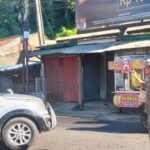Personel Satpol PP Kabupaten Sukabumi berperan aktif mengurai kepadatan arus lalu lintas