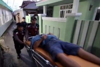 warga Kampung Marinjung Hilir, Desa Cikahuripan, yang tiba-tiba mengalami serangan jantung