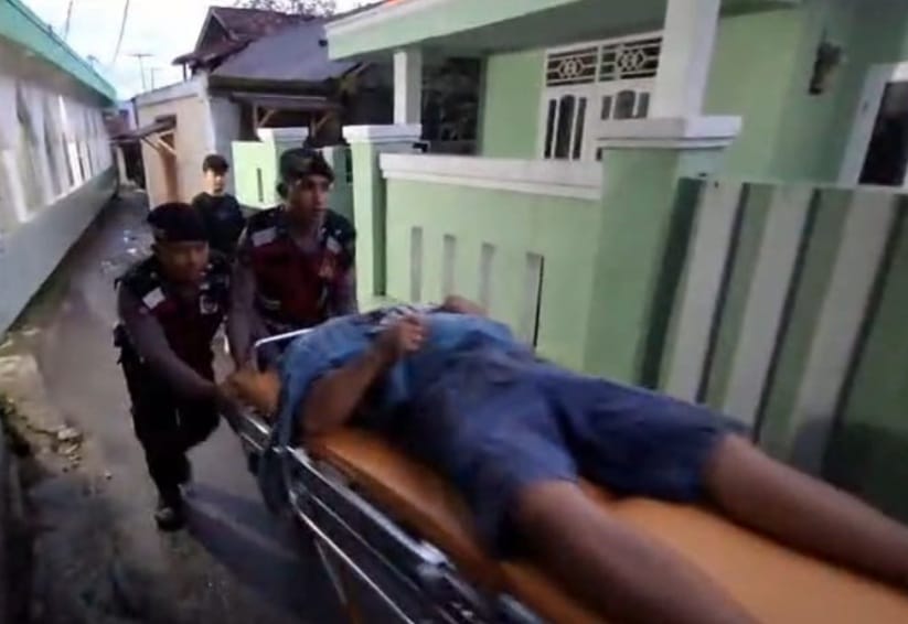 warga Kampung Marinjung Hilir, Desa Cikahuripan, yang tiba-tiba mengalami serangan jantung