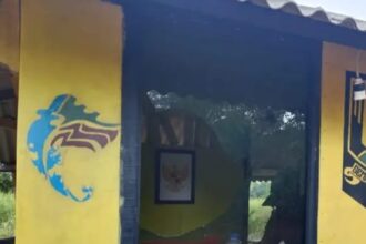 Pos retribusi Pantai Minajaya di Desa Buniwangi, Kecamatan Surade, Kabupaten Sukabumi, menjadi sasaran vandalisme oleh orang tak dikenal (OTK)