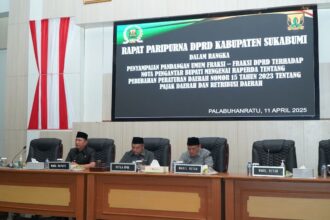 Ketua DPRD, Budi Azhar Mutawali, memimpin rapat yang dihadiri Bupati Sukabumi, Wakil Bupati H. Andreas, Forkopimda, serta camat se-Kabupaten.