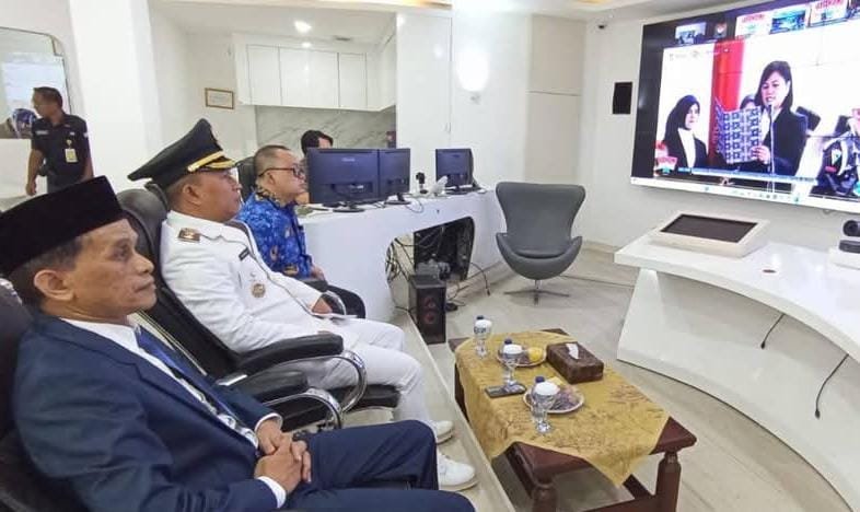 IMG 20250425 WA0006 Wabup Andreas Ikut Upacara Hari Otonomi Daerah ke-29 Secara Virtual