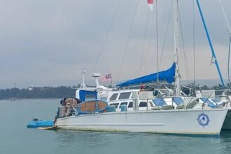 IMG 20250530 WA0185 Kapal Pesiar Malaysia Bikin Geger, Singgah di Ujunggenteng Bawa Wisatawan Asing