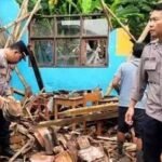 MTs Al Idris ambruk Diterjang Hujan Deras Dua Ruang Kelas MTs Al-Idris Sukabumi Ambruk