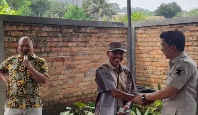 reses dewan teddy setiadi Teddy Setiadi Bantu Urus Legalitas Gapoktan dan Perbaikan Jalan di Parungkuda