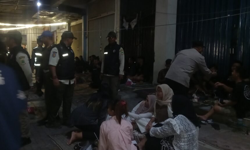 Logopit 1749709723623 Karawang Perketat Patroli Jam Malam Pelajar, Titik Nongkrong Disisir Tim Gabungan tadi Malam