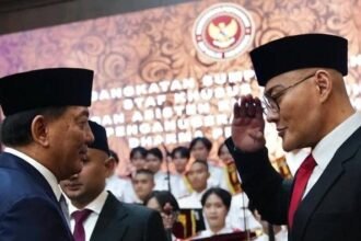 menhan sjafrie sjamsoeddin kiri usai melantik deddy corbuzier antaraho tangkapan layar akun instagram dckemhan 169 Fantastis! Deddy Corbuzier Punya 19 Properti, Mayoritas di Tangerang, Ini Rinciannya