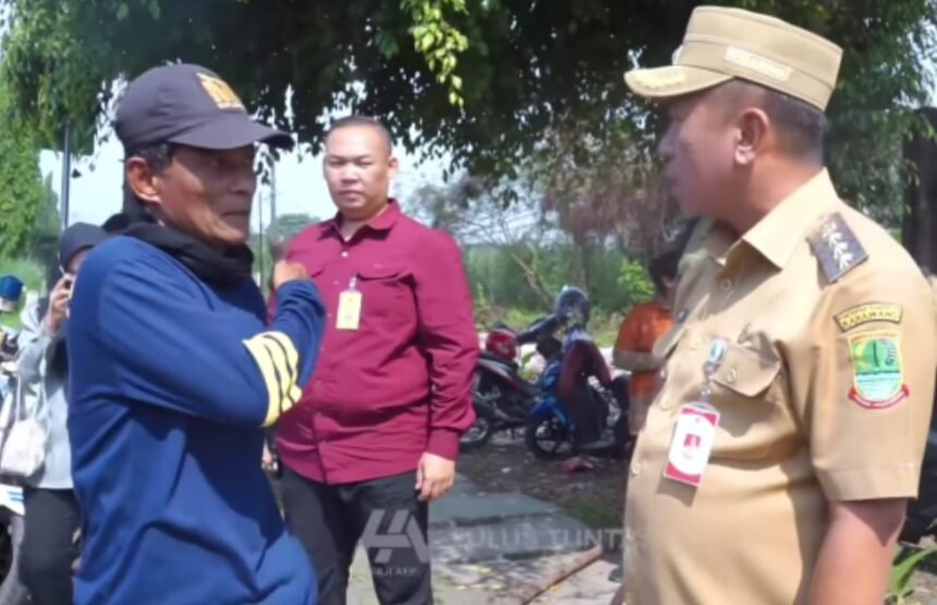 pantura Bupati Karawang Ambil Alih Perbaikan Jalan Pantura: Pusat Lamban, Warga Jadi Korban!