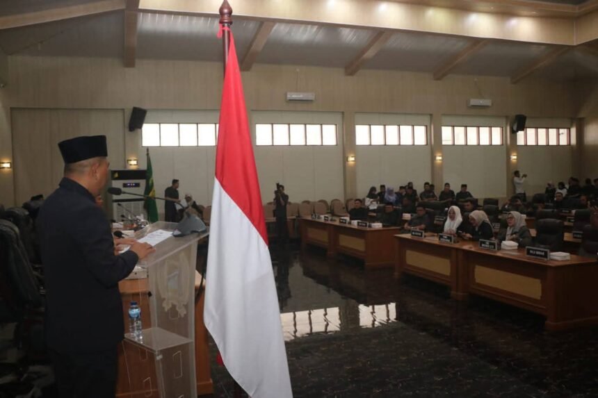 sby111 Paripurna DPRD Kabupaten Sukabumi: Penyampaian Nota, Penjelasan Bupati atas Rakerda Pertanggungjawaban APBD 2024