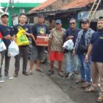 sdsds Tunjukkan Aksi Nyata, Karang Taruna Karawang Kulon Bantu Korban Kebakaran Anjun Kaler