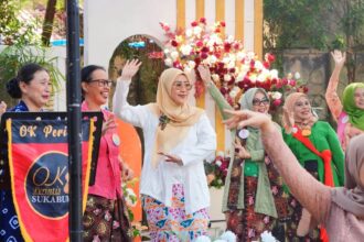 IMG 20250721 WA0009 Ketua Dekranasda Hadiri Peresmian Perempuan Berkebaya Indonesia Sukabumi Raya