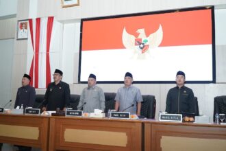 IMG 20250722 WA0001 Paripurna Panas di Sukabumi: Raperda RPJMD 2025-2029 Disepakati, APBD Siap Dirombak