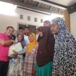 IMG 20250726 WA0000 Pemkab Karawang Salurkan 1.500 Paket Sembako kepada Warga Terdampak TPA Jalupang di Wancimekar