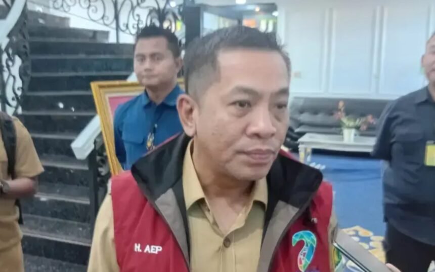 Logopit 1751270197847 Bupati akan Copot Kepsek yang Sekolahnya Paksa atau Arahkan Pembelian Seragam & LKS