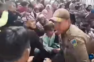 Logopit 1752850849521 Pesta Pernikahan Wabup Garut dengan Anak Gubernur Jabar Telan Korban, Tiga Nyawa Melayang saat Antrean Makan Gratis