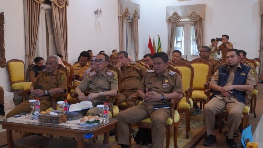 ssb55 Sekda Ikuti Rakor dengan Kemenkop terkait Program Koperasi Desa/Kelurahan Merah Putih