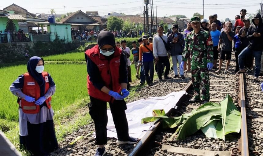 IMG 20250803 WA0001 Akibat Gangguan Pendengaran Seorang Lansia Tewas Tertabrak Kereta Api di Cicantayan Sukabumi