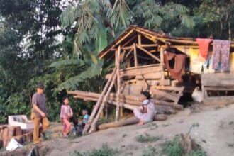 IMG 20250826 WA0033 Hidup di Kandang Domba, Kisah Pilu Etin di Sukabumi Bikin Bupati Turun Tangan