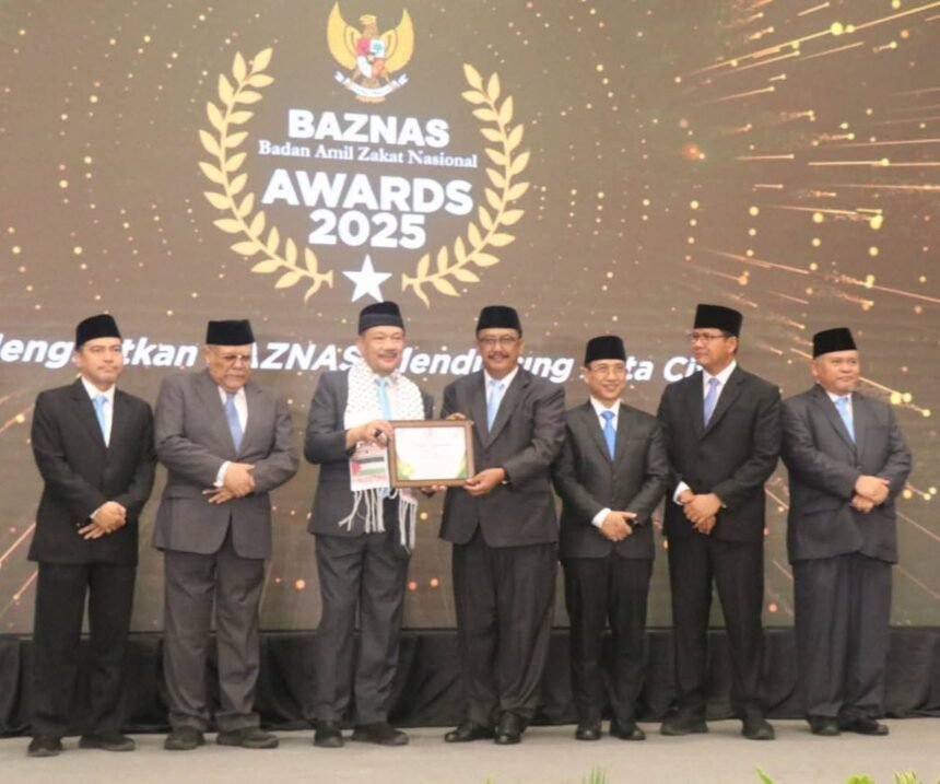 IMG 20250829 WA0005 Bupati Sukabumi Terima Penghargaan Baznas Award Tahun 2025