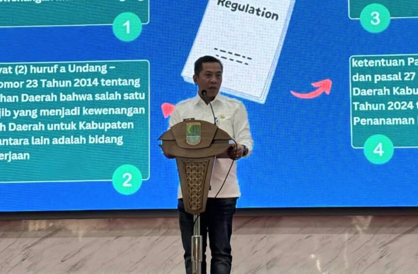 Logopit 1754114085159 Mafia Tenaga Kerja Tak lagi Bebas Bergerak di Karawang, Bupati Aep akan Sikat: “Laporkan Saja, Saya yang Tindak!”