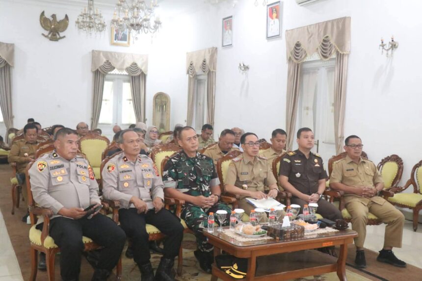 IMG 20250908 WA0007 Sekda Sukabumi Ikuti Rakor dengan Mendagri, Bahas Inflasi hingga Kemiskinan