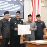 IMG 20250913 WA00021 Paripurna, Keputusan Pimpinan DRPD Terkait Evalusi Gubernur Terhadap Raperda Perubahan APBD 2025