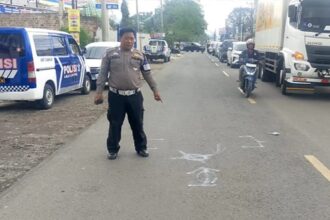 IMG 20251002 WA0000 Ambulans Tabrak Motor di Cibolang, Pemotor Perempuan Alami Luka Serius