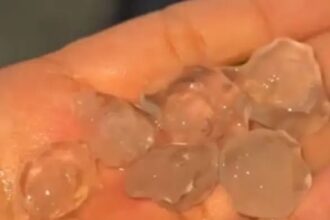 IMG 20251006 WA0000 Diterjang Hujan Es, Dua Desa di Sukabumi Rusak Parah: Atap Roboh hingga Mushola Ambruk