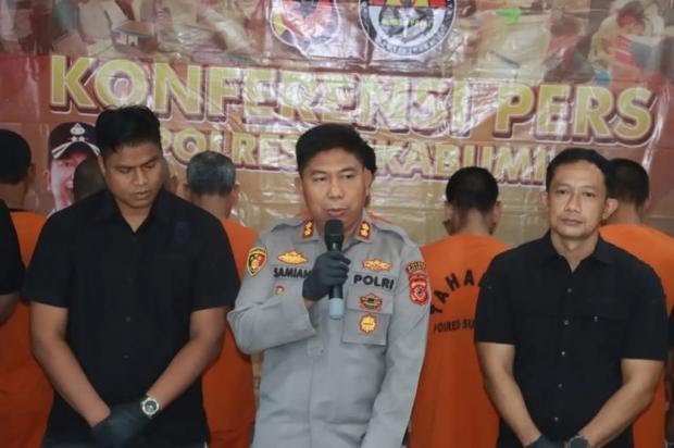 IMG 20251024 WA0009 Polres Sukabumi Amankan Lima Orang dalam Kasus Peredaran Senjata Api Ilegal di Surade