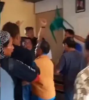 IMG 20251028 WA0009 Pertemuan PT Bogorindo dan Warga Tenjojaya Cibadak Memanas, Kursi Ikut Melayang