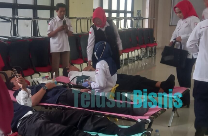 Logopit 1760931580879 Peringati Hari Santri 2025, Kemenag Karawang Gelar Donor Darah: Ini Targetnya