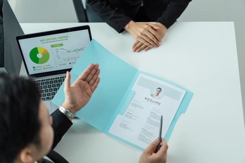 IMG 20251122 WA0002 Belasan Warga Tertipu Janji Lowongan Kerja di PT GSI, Pelaku Ngaku Wartawan hingga Mantan TNI