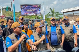 IMG 20251125 WA0074 BRI Dukung Program Makan Bergizi di Bakti Sosial Alumni AAL 1996 Moro Saka