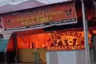 Logopit 1763269165552 Rumah Makan Padang di Cibadak Ludes Terbakar, Kerugian Capai Rp500 Juta