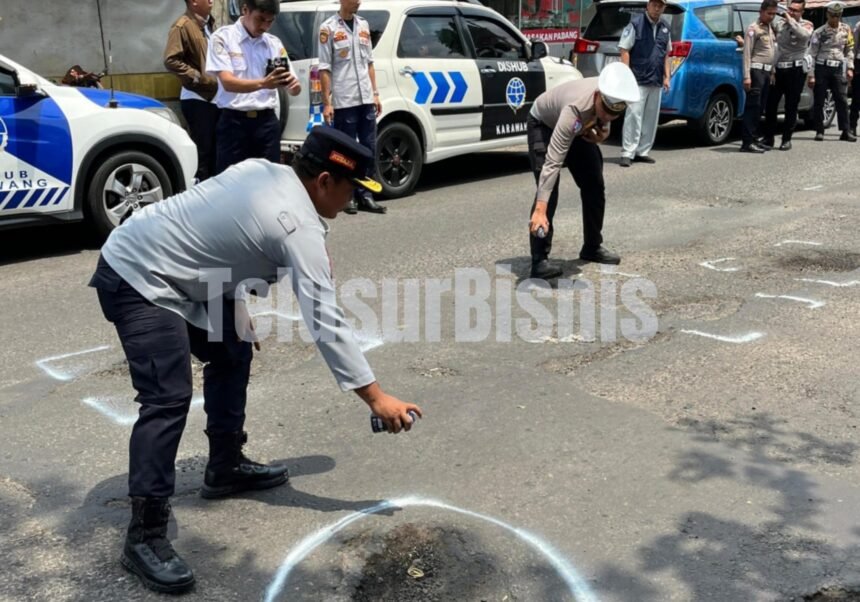 Logopit 1764335073026 Dishub Karawang Sisir Jalur Utama Jelang Nataru, Sejumlah Titik Rusak Jadi Sorotan