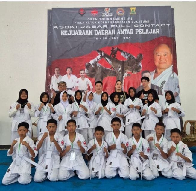 IMG 20251222 WA0017 ASBKI Gelar Kejuaraan Karate Full Contact Kyokushin Antar Pelajar di Sukabumi