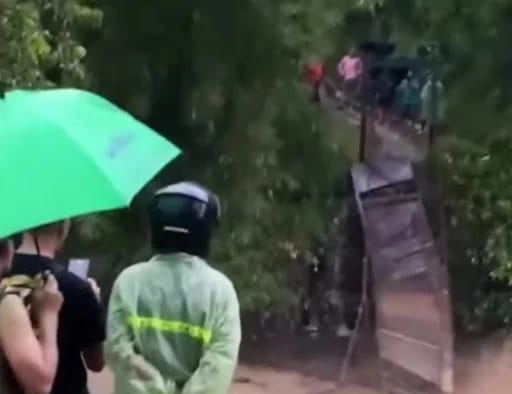 Banjir Bandang Kembali Terjang Nyalindung Sukabumi, Jembatan Penghubung Antar Desa Putus Total 1 IMG 20251229 WA0059 Banjir Bandang Kembali Terjang Nyalindung Sukabumi, Jembatan Penghubung Antar Desa Putus Total