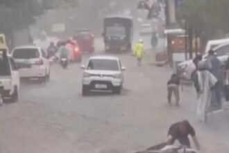 jalan raya siliwangi banjir Banjir! Diguyur Hujan Seharian Jalan Raya di Kota Sukabumi Hilang