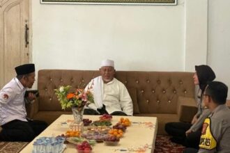 Kapolres Sukabumi Kota AKBP Rita Suwandi bersinergi dengan ulama guna menciptakan kondusifitas selama nataru 2025/2026. (Prima Arno/Telusurbisnis)