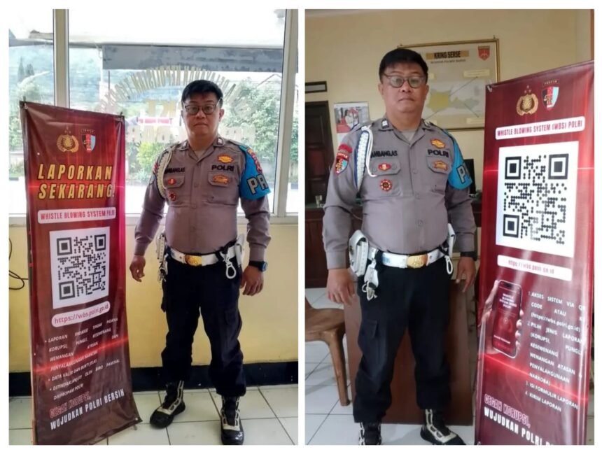 polsek baros Divpropam Polri Sosialisasi QR Code Yanduan, Efektifkan Pemasangan Spanduk